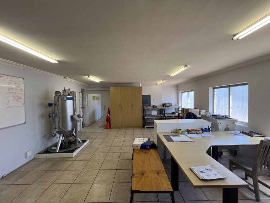 To Let commercial Property for Rent in Parow Industrial Western Cape